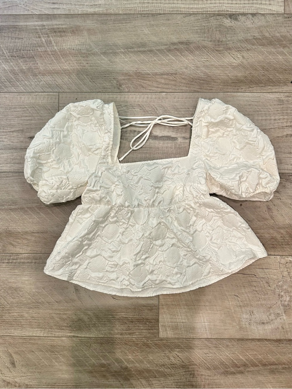 Divided Cream Textured Puff Sleeve Square Neck Blouse